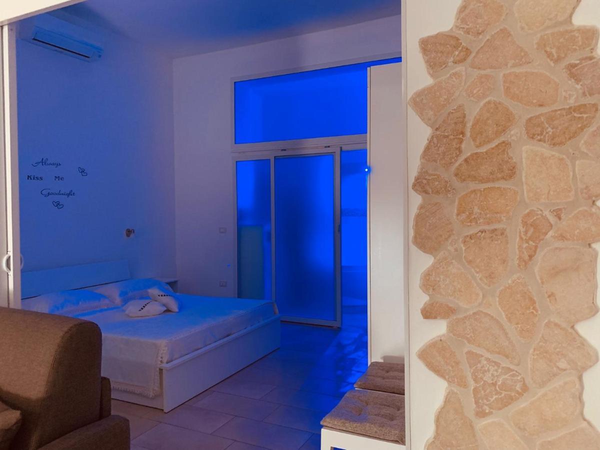 V&M Suite Con Jacuzzi Ostuni Exterior photo