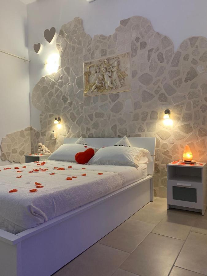 V&M Suite Con Jacuzzi Ostuni Exterior photo