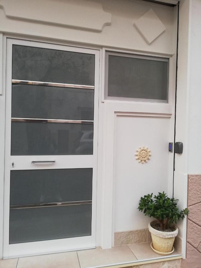 V&M Suite Con Jacuzzi Ostuni Exterior photo