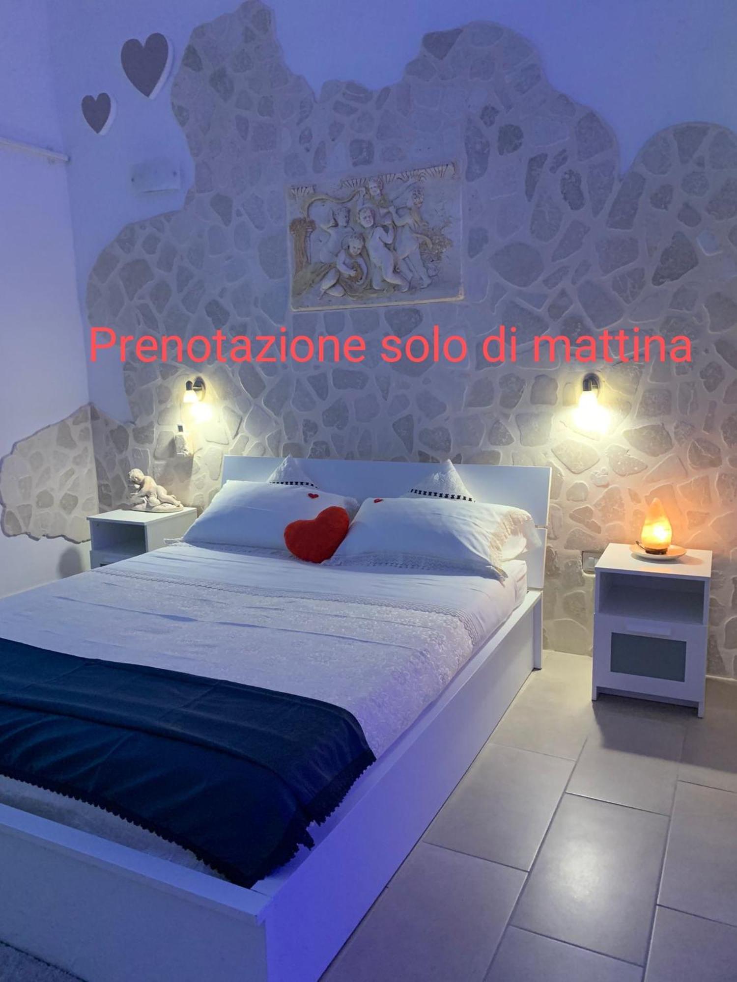 V&M Suite Con Jacuzzi Ostuni Room photo